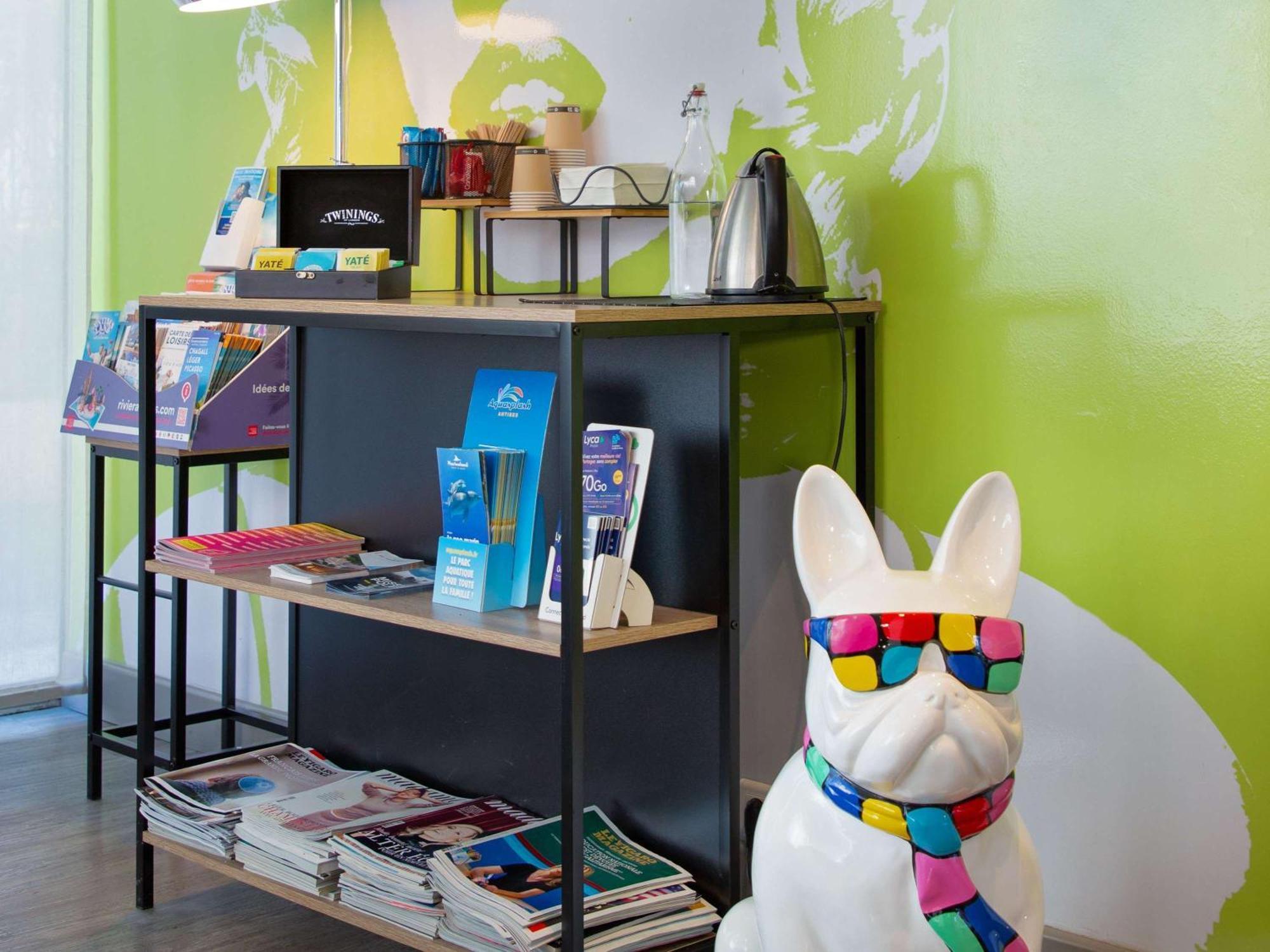 Ibis Styles Cannes Ле-Канне Екстер'єр фото